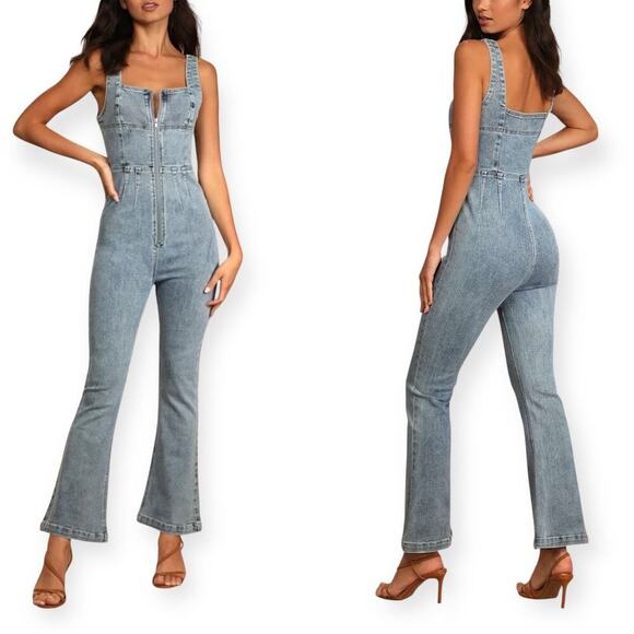 Lulus Denim Keep Groovin' Light Wash Denim Zip-Front Jumpsuit size M - Picture 2 of 8